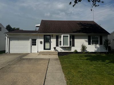 854 Lake Ave
