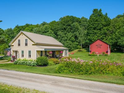 8 Dumas Road