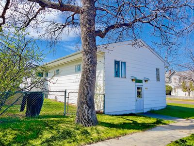 1500 6th Ave N