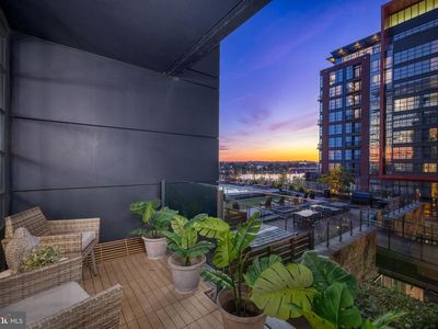 45 Sutton Sq SW Unit 406