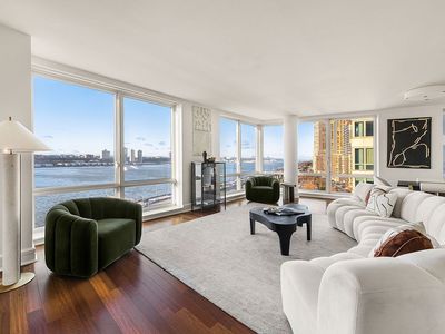 60 Riverside Blvd APT 1201