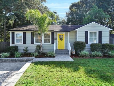 1335 PINEGROVE Court