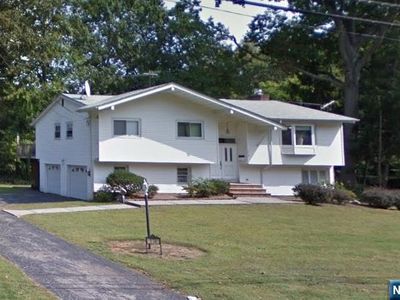 Property at 174 Richard Dr, River Vale, NJ