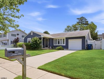 123 Hudson Dr