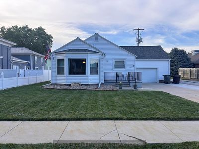 1007 M St