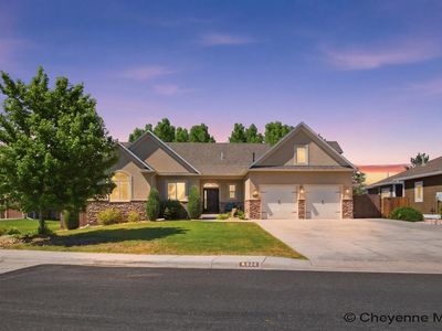 Property at 824 W Dale Blvd, Cheyenne, WY