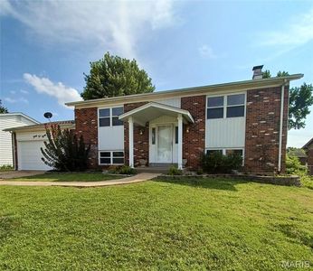 Property at 3285 Gwengreen Dr, Bridgeton, MO