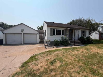 512 Fairview Way