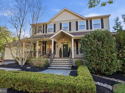 908 Fairview Ave