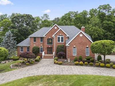 10 Castlehill Drive