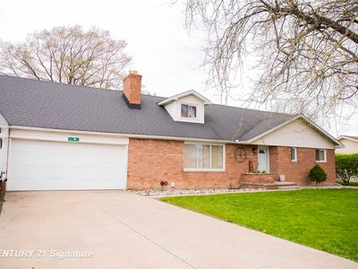 4190 Peggy Dr
