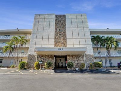 Property at 325 SE 11th Ter APT 107, Dania Beach, FL