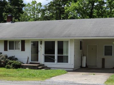 651 Shawnee Ave E