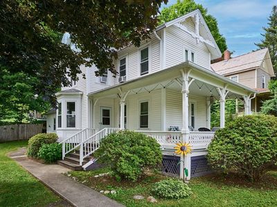 2 Pleasant St