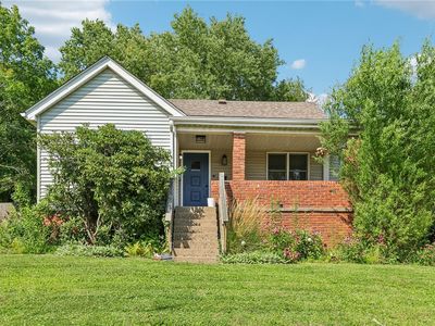 221 Rosecrest Dr