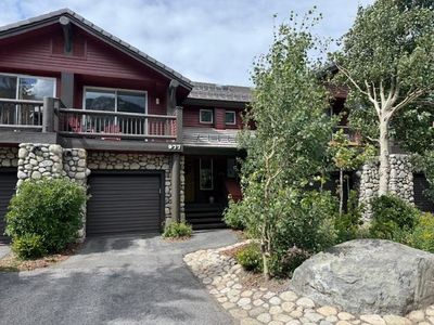 977 Fairway Cir APT 977