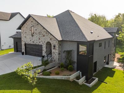 200 N Blarney Court