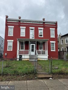 1126 Spring Rd NW