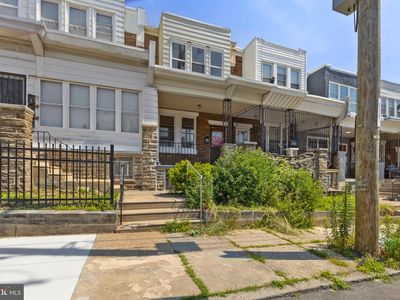 551 W Duncannon Ave