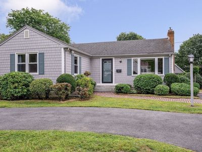 16 Central St