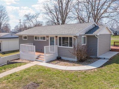 Property at 1015 N 4th St, Vandalia, IL
