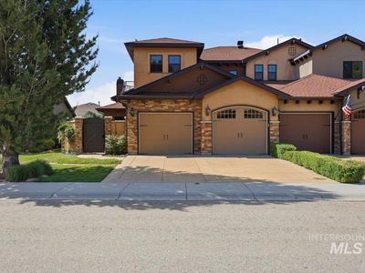 129 E Cholla Hills St