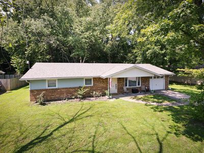 1023 Roberta Dr