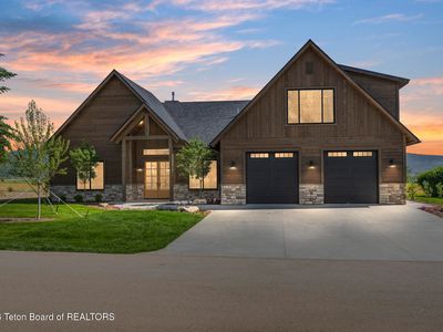 231 Desert Fox Ln