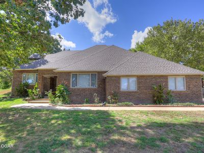 4410 Belmont Dr