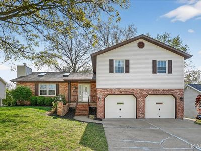 Property at 943 Meadowview Ln, Columbia, IL