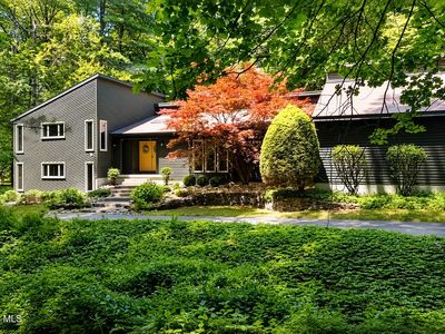 27 Robinwood Drive