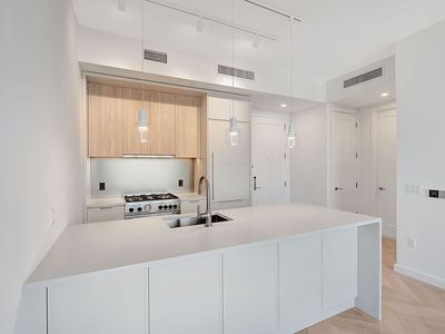 29-18 41st Ave #14B