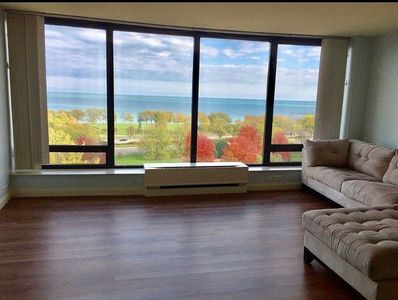 5445 N Sheridan Rd APT 1108