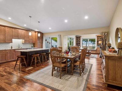 459 W Eagle Lake Dr