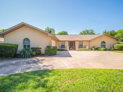 1804 Lincolnshire Dr