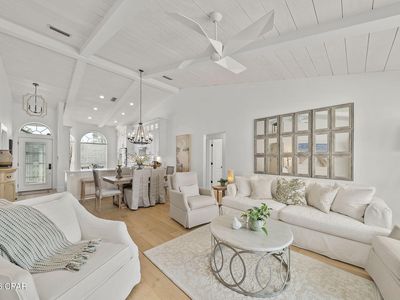 100 Bonaire Dr