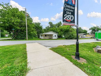 362 N Main St