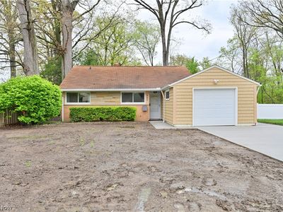 527 Woodlane Dr