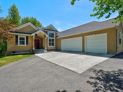 8625 N Parks Rd