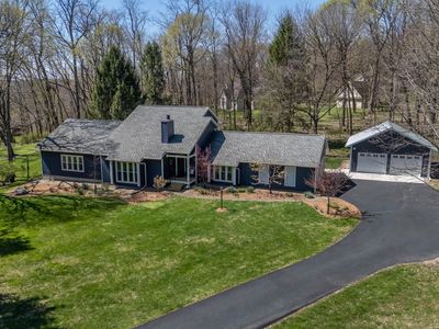 39 Victoria Dr