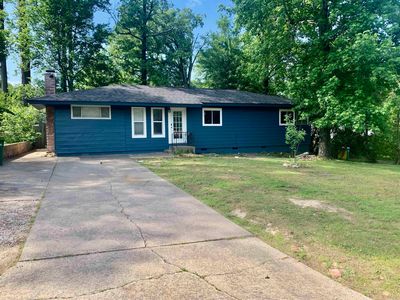 5 Roxbury Dr