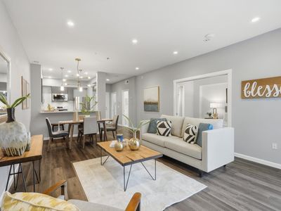 97 E Saint James St APT 26