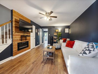 5718 Quince Rd APT 11