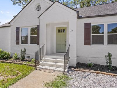 11 Willow Springs Dr
