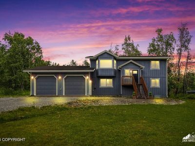 2710 N Cottonwood Loop