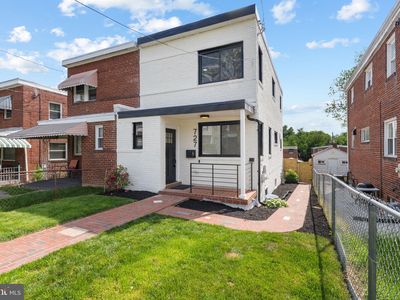 727 Oglethorpe St NE