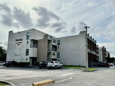 10900 SW 104th St APT 303
