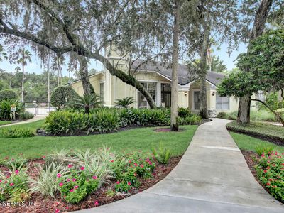 1800 THE GREENS Way UNIT 705