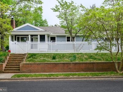 706 High St