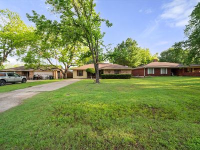 200 W Garrity St